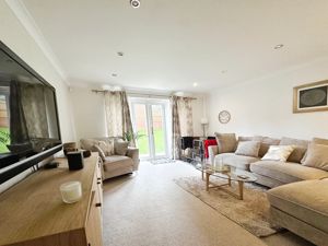 Lounge- click for photo gallery